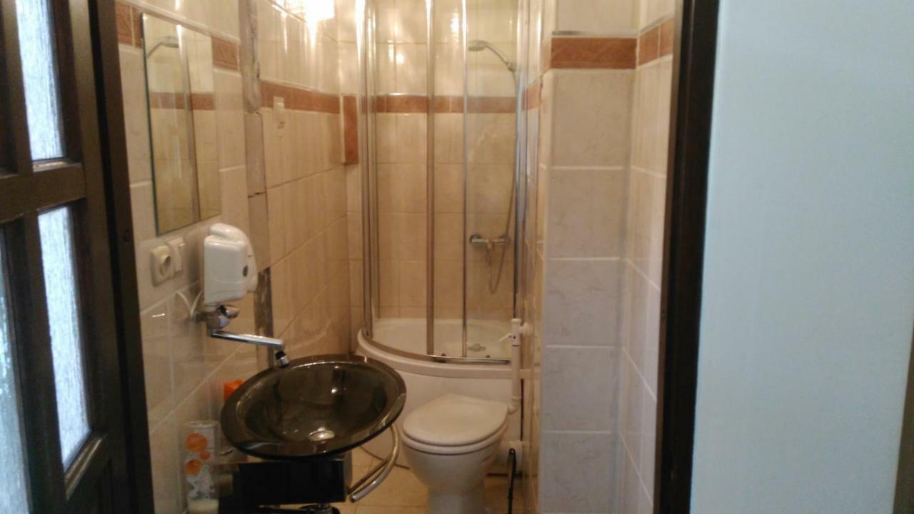 Z Prywatnym Ogrodkiem Centrum Jelenia Gora Dış mekan fotoğraf